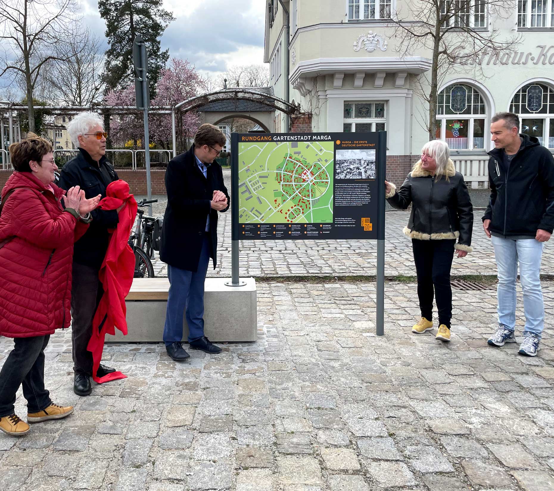 ausstellung_marga_ein-analog-digitaler-gartenstadtrundgang_02