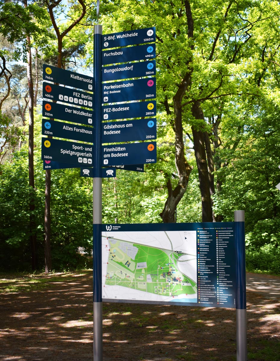 leitsystem_wuhlheide_wegweiser-mit-übersichtsplan_04
